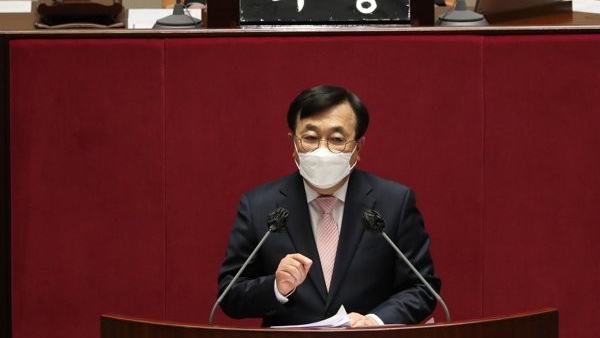 김종인 떠난 국민의힘, 박근혜 탄핵·사면 놓고 갑론을박