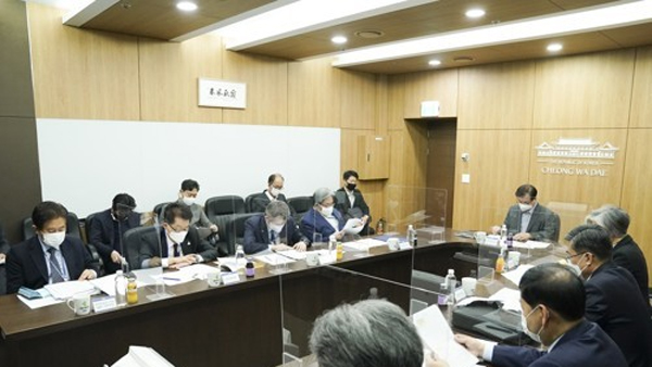 靑 NSC "백신 물량 추가 확보, 신속 도입 위한 외교적 노력 경주"