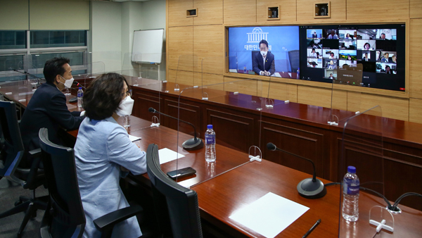 與초선모임 "장관 후보자 최소 1명 靑에 부적격 의견 내야"