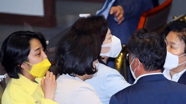 홍기원 본회의장 언쟁 관련 "사과해야 할 당사자는 정의당"