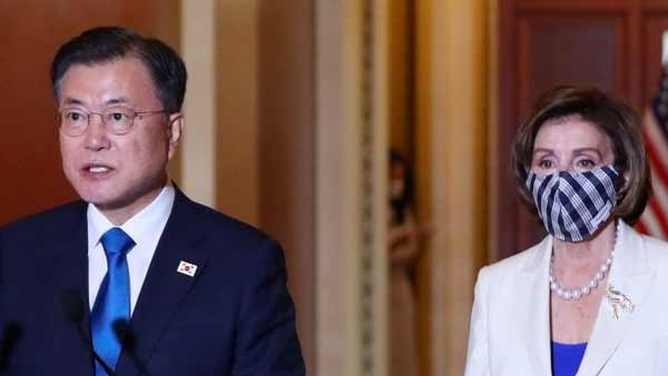 文 "한미동맹, 가장 모범적 동맹"…펠로시 "위안부 정의실현 보고싶다"