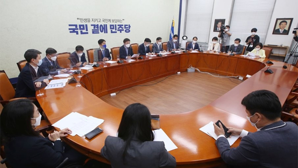 ìœ¤í˜¸ì¤' ëŒ€ì²´ê³µíœ´ì¼ë²•ì•ˆ 6ì›