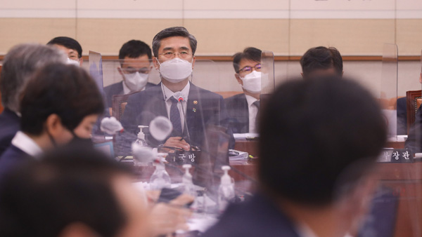 서욱, '공수처 통보' 공군 법무실장 사건 "軍도 계속 수사"