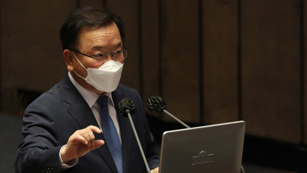 野 "박성민 靑비서관 '벼락승진'"…김부겸 "36살 당대표 탄생한 마당"