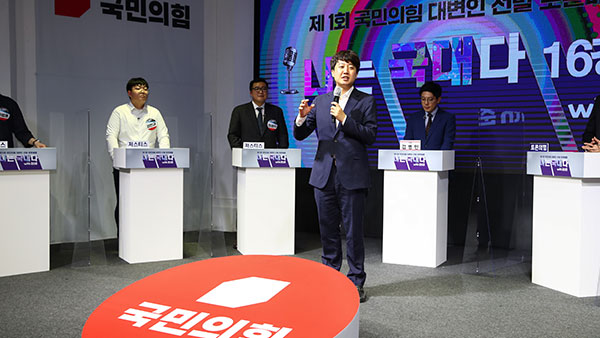 국민의힘 '대변인 토론배틀', 김연주 아나운서·최연소 고3 김민규 8강 진출