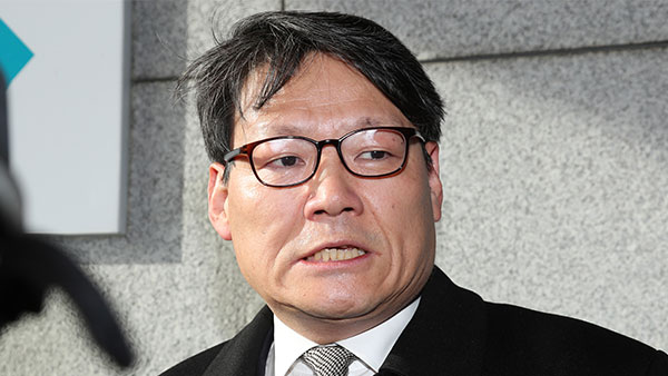 '김학의 불법출금 기소' 이광철 靑 민정비서관 사의 표명