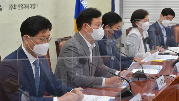 당정 "불법 하도급 인명사고 처벌 강화…특사경 도입" 