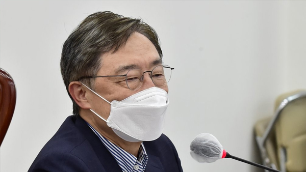 최재형 캠프 "유승민, 민주당 후보인가"…유승민 캠프 "중도세력 포기하겠단 선언인가" 