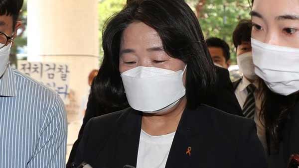 민주, 윤미향 제명 요구에 "당 소속 아냐..확정 절차 필요"