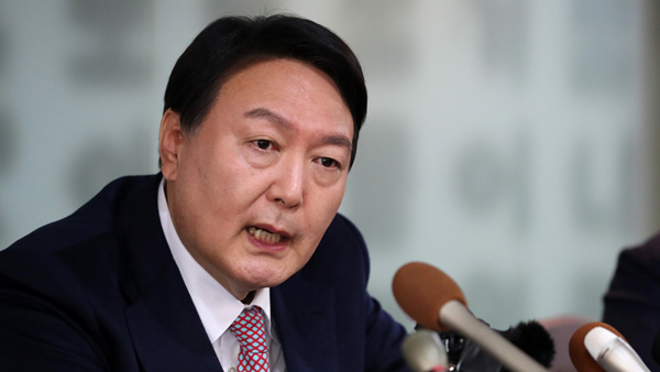 윤석열 "김종인, 어떻게 허수아비 되겠나‥그분 경륜·의견 존중"