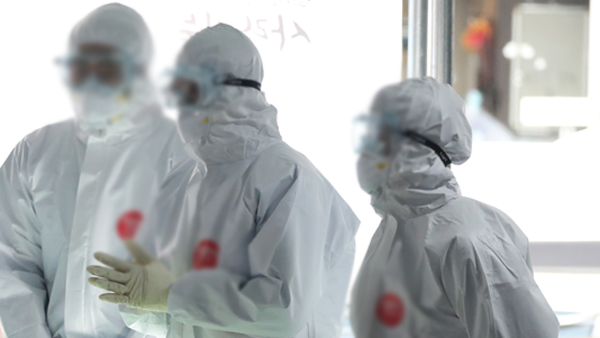 직장·교회서 신규 감염 잇따라…동부구치소 누적 945명