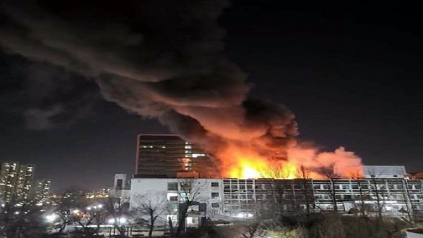 인천 인하대 건물 화재…인명 피해 없어