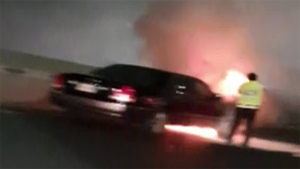 출근길 고속도로 달리던 차량에 불…1시간 일부 차로 통제