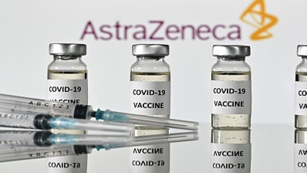 아스트라제네카 백신 1차 접종 65세 이상 제외