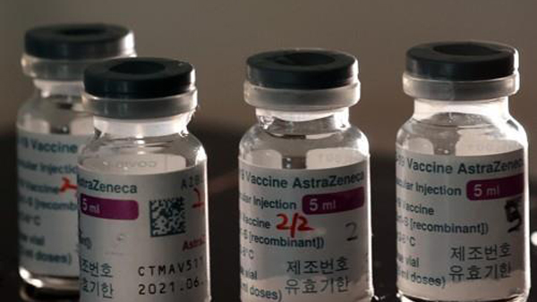 백신 첫 물량 접종 시작…아스트라제네카 26일 오전 9시부터