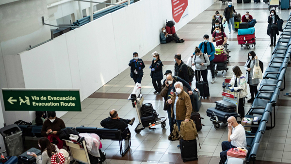 남미 국가들 잇단 국경 폐쇄…"더 심각한 재유행 우려"