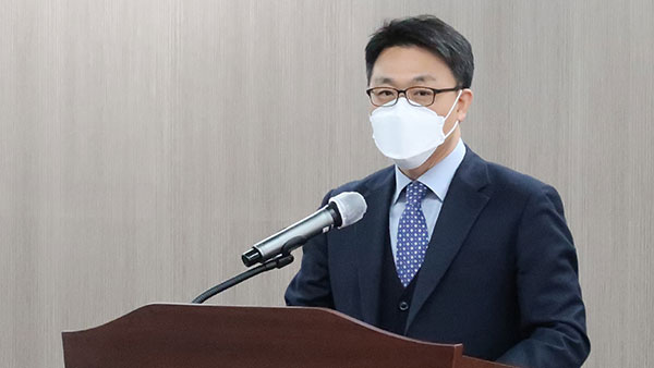 공수처 무시 '불법 출국금지' 기소… 공수처장 "입장 없다"