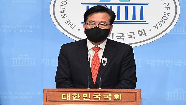송언석 폭행 피해 당직자, 경찰에 "처벌 원치 않는다" 밝혀