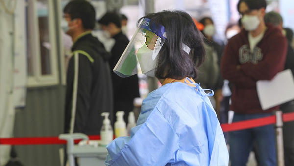 코로나19 신규 확진 775명 신규확진…나흘만에 700명대 급증