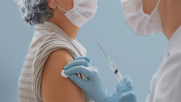 내일부터 70~74세 백신 접종 예약 시작…접종은 27일부터