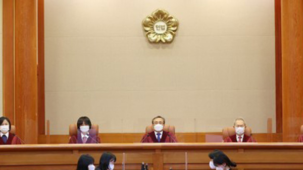 헌법재판소 "출퇴근 때 유상 카풀 허용한 건 합헌"