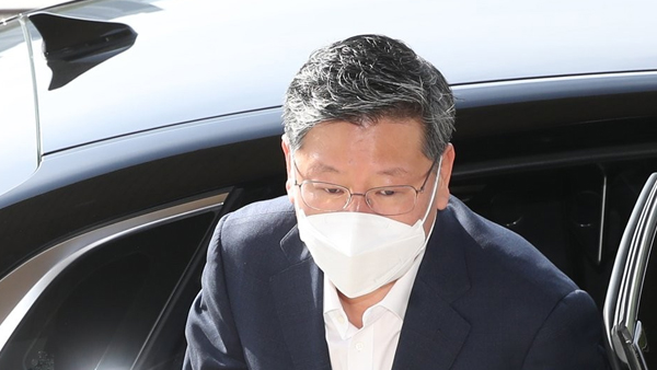 경찰, '택시기사 폭행' 의혹 이용구 소환…증거인멸교사 혐의