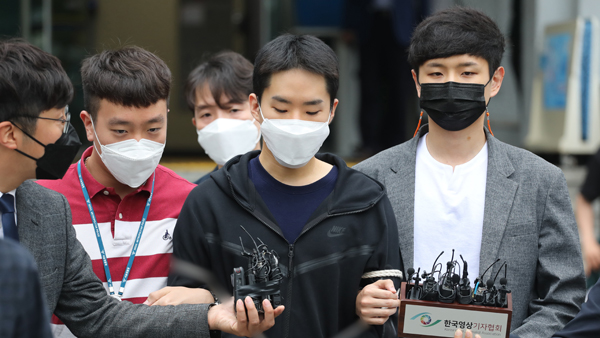 '남성 아동 청소년 알몸 영상' 유포·판매한 김영준 구속기소