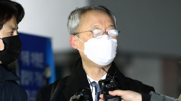 월성원전 백운규·채희봉 직권남용…정재훈은 배임 등 적용