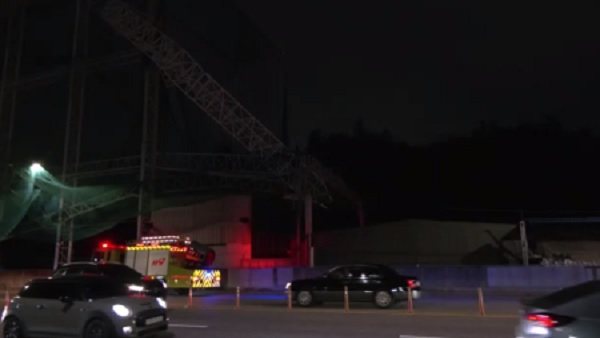 골프장 구조물 쓰러지며 주택 1,300세대 정전…10명 구조