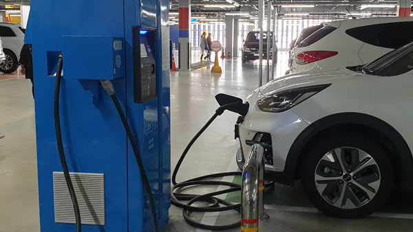 전기차 급속충전기, 2024년부터 단계적으로 민간 이양