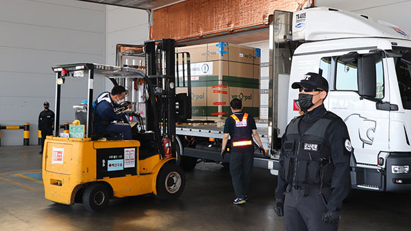 모더나 백신 130만3천회 분 내일 인천공항 도착