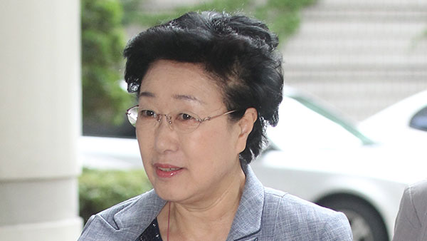 대검 "한명숙 불법 정치자금 추징시효 3년 연장"