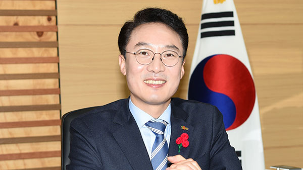 김대근 사상구청장, 징역 6개월 집유로 직위 상실…직무대행