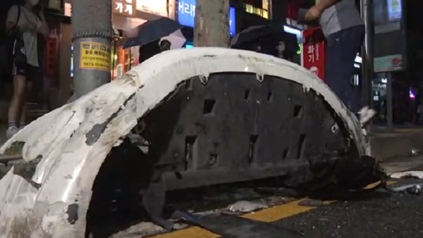 서울 양천구 목동에서 승용차·오토바이 등 4중 충돌…4명 부상