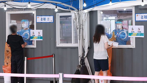 18~49세 확진자 93.7%는 미접종자…접종완료자 중 사망자 없어
