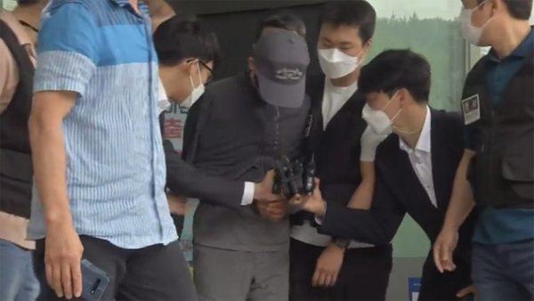 '전자발찌 훼손·연쇄살인' 강모씨 "보도 똑바로 하라" 몸싸움