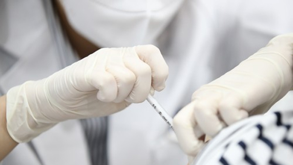 루마니아와 백신 협력…모더나·화이자 150만 3천 회분 도입