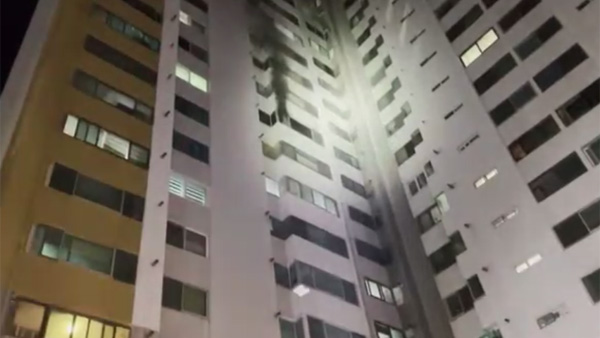 울산 19층짜리 아파트서 불‥주민 80여명 대피