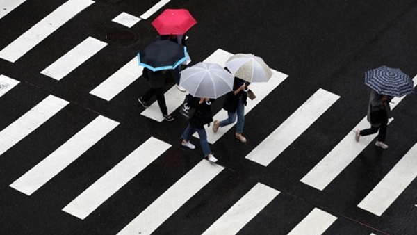중부·경상 흐림‥어제보다 기온 조금 낮음