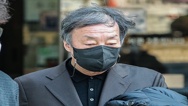'세무조사 무마 뒷돈' 윤우진 구속…"범죄 혐의 소명"