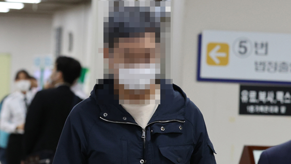 '채용비리 등 유죄' 조국 동생, 징역 3년 확정