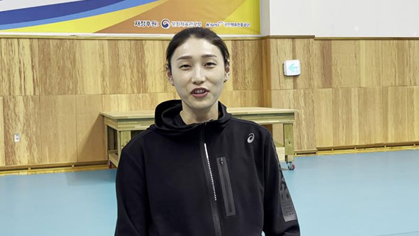 ê¹€ì—°ê²½ ì¤'êµ­ ìƒí•˜ì´ì™€ ê³„ì•½ 1ë…„ ë§Œì— ë‹¤ì‹œ í•´ì™¸ ì§„ì¶œ