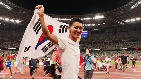 높이뛰기 우상혁, 올해 세계랭킹 10위로 마감‥기록은 공동 6위