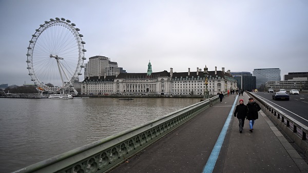 영국 코로나19 신규 확진자 5만7천명으로 최다