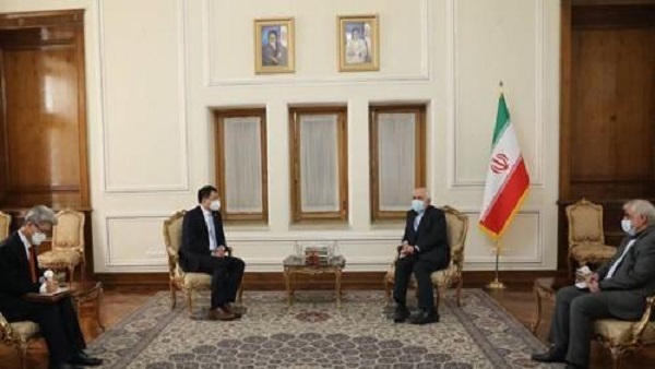 이란 외무장관 "선박나포에 개입못해…동결자금 해결하라"