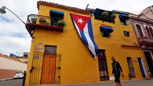 코로나19 선방하던 쿠바·우루과이마저…새해들어 확진자 급증