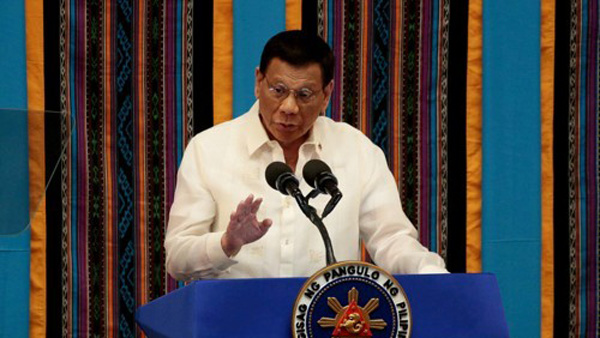 필리핀 두테르테 또 실언…"대통령직은 여성이 할 일 아냐"