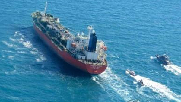 이란 외무부, '혁명수비대 억류' 한국선박 석방설 부인
