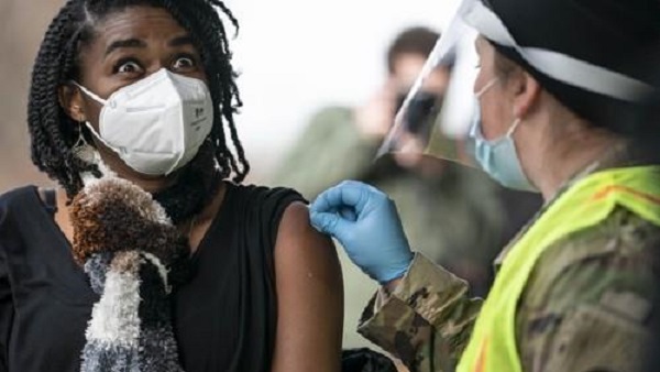 美 코로나19 백신접종 3천만명 넘겨…접종 대상자도 확대