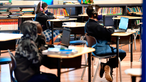미국 질병통제예방센터 "학교 문 열어도 된다" 권고안 발표 